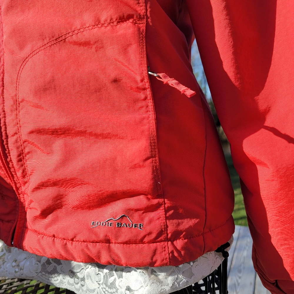 Eddie Bauer red winter jacket, size Medium - Picture 3 of 11